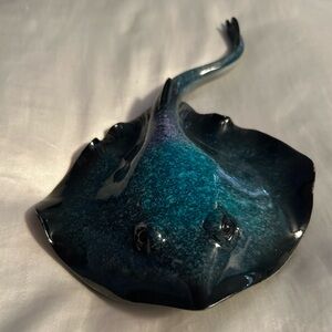 Elegant Blue Stingray Figurine